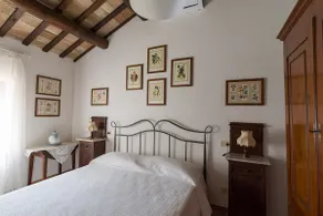 Farmhouse in Marche region - Image 4