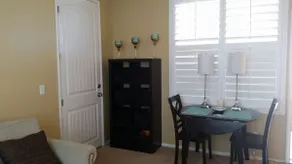 *WOW* Elegant Two Room Apartment - Image 4