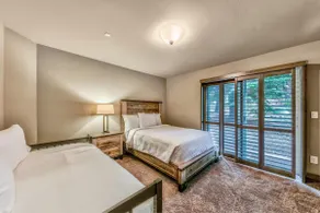 Rimrock Luxury Mansion 10 minutes de Heavenly 6 chambres 4 salles de bain - Image 4