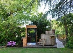 Vacation Island Vinkeveen with hot tub & boat - Image 3