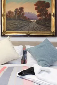 Arty stay *Best Location* with a touch of ART - Image 2