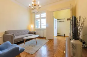 Gundulic - downtown apartment with free parking - Image 2