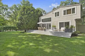 *Ultimate Five Star Modern Luxury* in East Hampton - Image 3