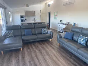 Rocky Shores Lulworth family friendly holiday home - Image 2