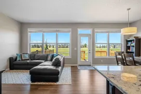 Pet & Family Friendly | Large Home | Park Behind | - Image 4