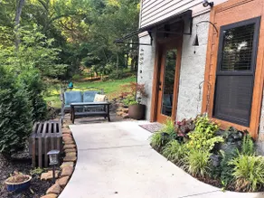 Modern Briarwood Ln Apt - Bike to Coler Trail - Image 2