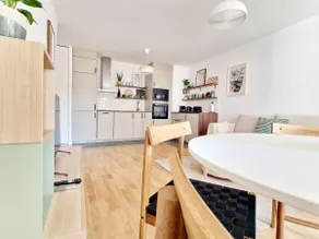 3 rooms, free parking, metro, shops - Image 4