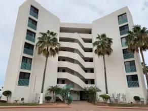 Beachfront condominium 608 - Image 3