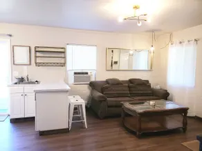 #6 Riverhaus ~ 2 bd Riverfront Coloma 95613 - Image 4