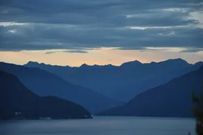 Sensational lake view - Image 4
