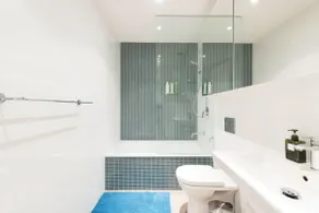 Tranquil Leisure Home · CBD Fine Decor Themed Apartment - Central Station | Central Park | Darling Harbor | Chinatown | Near Everything - Image 4