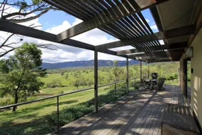 Spectacular vineyard lodge with views! - Image 2