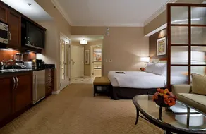 MGM Signature Suite $49 on 26 floor, No Resort Fee - Image 4