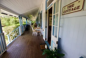 Samford Lakes Rural Accommodation - Image 2