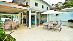 Shorelines at Hyams Beach - Image 3