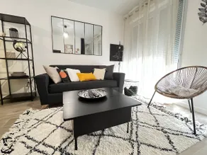 Elegant F2, 12 min from La Défense – Porte de Paris - Image 2