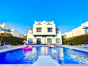 Luxury 4BD sea view villa in Hurghada with pool - Image 2