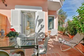 Minucciola Apartment with garden private parking swimming pool - Image 4
