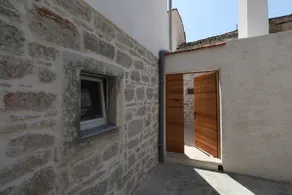 Stone house in the center of Murter town - Image 4