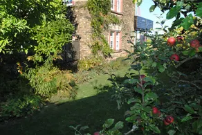 Atmospheric living in an old village school in the Taunus - Image 2