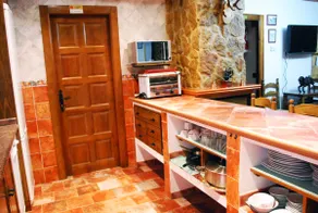 House with a large outdoor patio and barbecue - Image 2