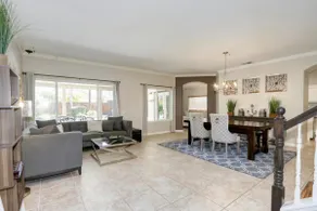 Luxurious spa-like oasis with pool, 4bdr/ 3br - Image 4