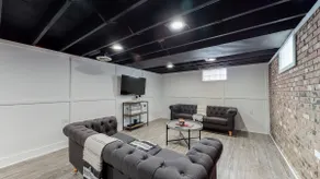 Steps to the HOF: Football Fans’ Dream Stay - Image 2