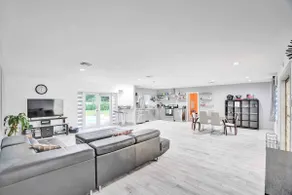 Beautiful Jewel in Miami Gardens w/Heated Pool - Image 4