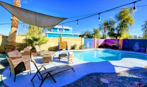 Palm house - Phoenix Home with renovated Pool and String Lights - Image 2