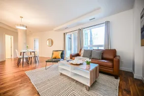 *Kensington Gardens Home* 15mins to Airport/WEM - Image 3
