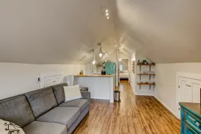 The Birdhouse: Modern Attic Loft - CSU & Old Town - Image 2