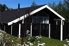 Well-equipped modern cottage - Image 3