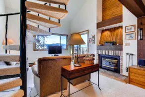 2 Br Buttes Condo- Breathtaking Views Of Mountain Range Condo - Image 3