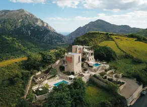 Anna Boutique Villas - Image 2