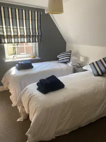 The Studio - Entire Guest Suite, Sherfield Park. - Image 2