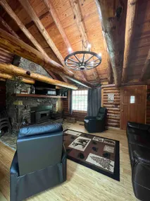 Lakefront Cabin Beaver Lake - Image 2