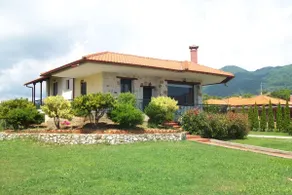 Beautiful villa with a wonderful sea view - Image 2