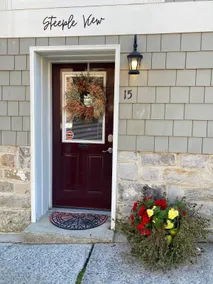 Steeple View Flat in Historic District - Image 5
