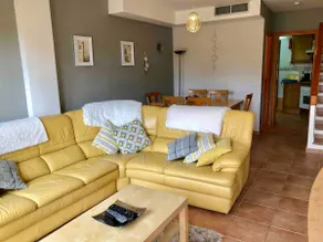 4 bed Family home, Comm pool, 4 mins Arenal beach - Image 4