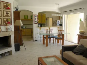 Nice Provencal house near Avignon - Image 3