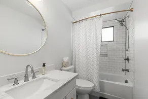 Stylish 4 BD/2 BA Home Near *Royal Oak* Birmingham - Image 5