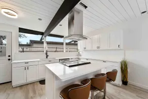 Casa Blanca: Stylish & Spacious - Image 5