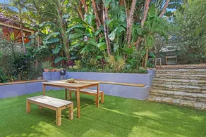 Sunny and modern villa located 5 mins walk from Avalon Beach! - Image 3