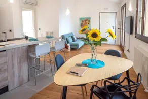 Exclusive apartment by the sea, AC, Wi-Fi, parking - Image 3