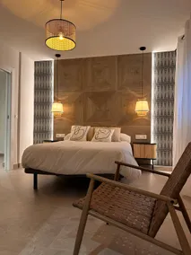 La Mariana Apartments - Image 2