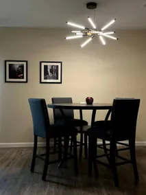 Modern 3BR Home | Fast WiFi | Central Temple - Image 2