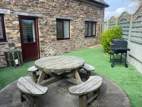 Open plan Cottage close to beaches & dog friendly - Image 3