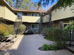 Cozy 2BR/1BA in Downtown - Image 2
