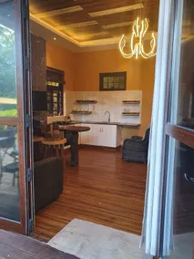 Verona self catering ( koi) - Image 2