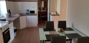 Flamingo House - Image 2